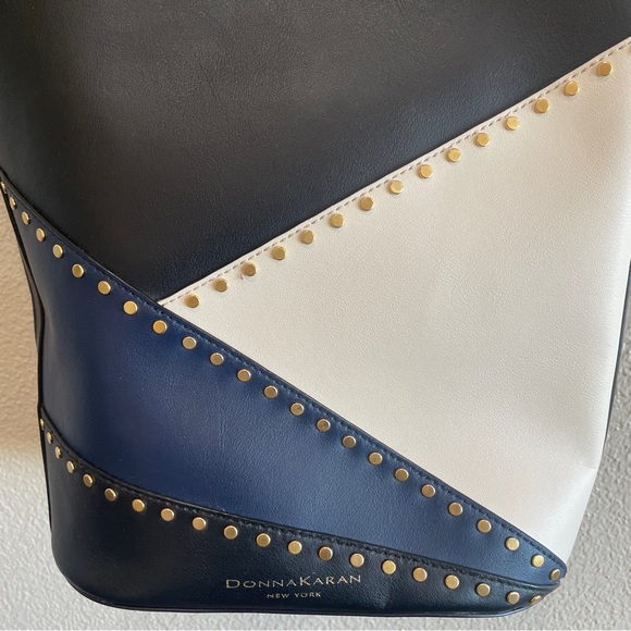 Tricolor Bucket Bag by Donna Karen 100% Leather - Picture 5 of 10